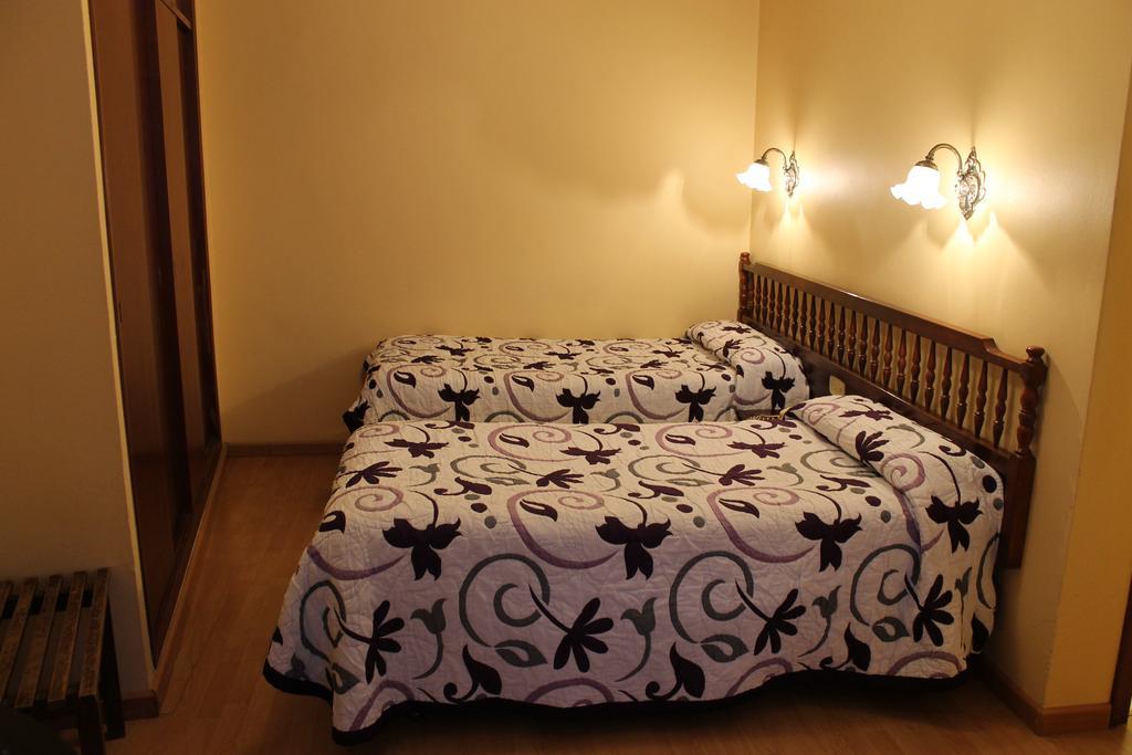 Hôtel Pr Alameda à Saint-Jacques-de-Compostelle Extérieur photo